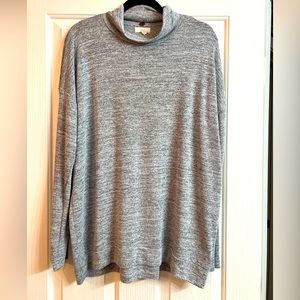 Cupio Woman’s Knit Pullover Grey Sweater, Size XL